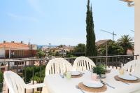 UHC Acacias Apartments - B&B Cambrils