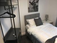 Haven House 6 bedrooms with 6 exclusive bathrooms and with lots of parking - Chambres d'hôtes Boston