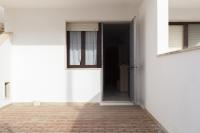 Trilocale a 100 m dal mare climatizzato - Bed and Breakfast Torre Pali