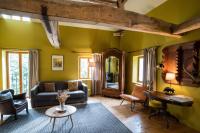 Apartment of the Domaine de Maffliers (until 8 people) EXTRA "grande tribu" on request