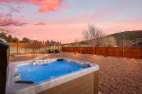 Hot Tub Pool Table Bocce Court Mountain Views - B&B