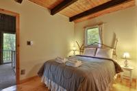 Left Duplex Home Directly Across From Pico Mountain, Close to Killington, home - Ferienwohnung Killington