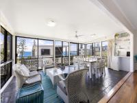 5 Margaret St Kings Beach QLD - B&B