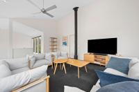 Roadknight Ocean Road View 236 - B&B Anglesea