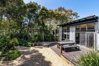 Tea Tree by the Sea, Linen & Wifi, 300m from beach - B&B Inverloch