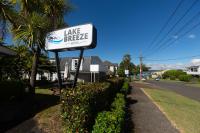 B&B Taupo - Lake Breeze Motel - Bed and Breakfast Taupo