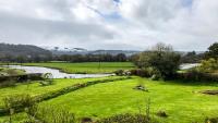 Riverside Chalet in heart of Lampeter, West Wales - B&B