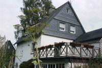 Weitblick auf Berg, Wald und Wiese - Ferienwohnung Schmallenberg
