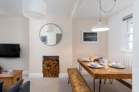 Stylish Two Bedroom Cottage - In Town Centre - Ferienwohnung St. Ives