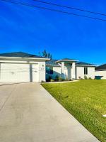 New house with canal view in Cape Coral - Chambres d’hôtes Cape Coral