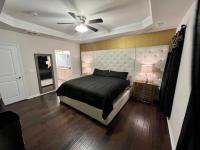 The Muirwood Lux sleeps 10 - B&B Murfreesboro