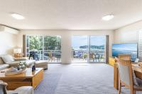 Laman Lodge, 1,15 Laman Street - Stunning Views, air conditioned unit with water views and Wifi - Ferienwohnung Nelson Bay