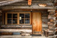 Log Cottage with Sauna