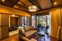 Private Onsen Bungalow with Wellness Room – Yakkaku