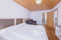 Apartment mit 2 Schlafzimmern, einem Balkon und Bergblick