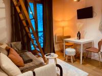 B&B Allos - Charmant studio avec coin nuit en mezzanine La Foux d'Allos - Bed and Breakfast Allos