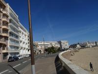 Appartement T2 face plage avec balcon, cuisine équipée et TV - FR-1-92-908 - Chambres d'hôtes Les Sables d'Olonne