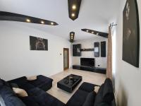 Diamonds House - B&B Lupeni