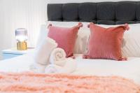 Candy Suite - 5 mins to Bullring Mall and New Street Station - Chambres d'hôtes Birmingham