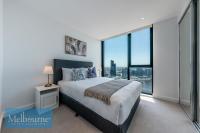 Top Floor 2 Bedroom / 2 Levels - Sub Penthouse Apartment Harbour Views