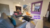 Ipoh Family Villa-Spacious Stay for 21 or 42Pax - B&B