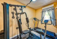 Lovely Apartment with private Gym, near Beach, Downtown, 24hr Security, Pool, Gated - B&B Nasáu