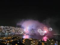 Año nuevo con fuegos artificiales desde tu balcón ! Marparaiso VI , Hermoso departamento de vacaciones, vista a la bahia de Valparaíso - Chambres d’hôtes Valparaiso
