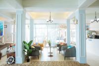 Seaward Sea view double room with balcony - Ferienwohnung Koror