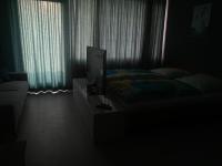 One-Bedroom Apartment - Annex