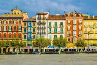 Acogedor apartamento en el corazón de Pamplona - Bed and Breakfast