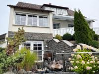 Ferienwohnung Zum Schieferpfad - B&B