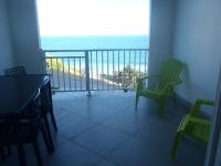 Bel hébergement indépendant, 4 pièces, terrasse très belle vue mer, proche plages, super calme - B&B
