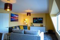 B&B Kent - Sky Lounge - Beachfront top floor apartment with stunning veiws - Bed and Breakfast Kent