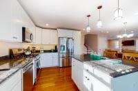 Bayberry Beauty - B&B Nameloc Heights