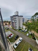 Apartamento a 50m praia maitinga, wifi, churrasqueira na varanda - B&B Bertioga