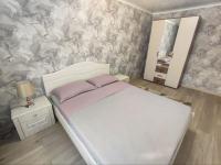 2-х комнатная квартира в центре на ул.Бородина 107 - B&B Qostanay