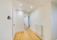 Super central Edinburgh Castle basement - B&B