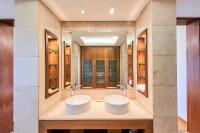 Villa 4 bedrooms with garden view