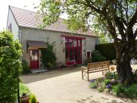 Grange rénovée avec jardin arboré, idéale pour séjours en famille ou entre amis, à Deneuille-les-Mines - FR-1-489-408 - Ferienwohnung