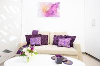 White home - B&B