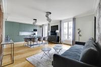 Pick A Flat's Apartments in Montmartre - Rue Lepic - Ferienwohnung Paris
