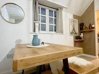 B&B Falmouth - Stylish, Comfortable Coach House - Bed and Breakfast Falmouth