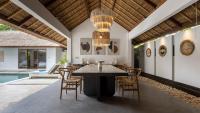 Spaceous 6BR Villa with Garden - Perfect for Groups & Families - Chambres d’hôtes Kerobokan