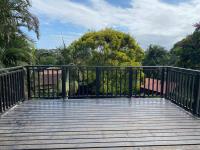The Palms 3 bedroom loft apartment in leafy suburb - B&B
