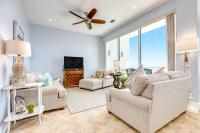 Diamond Beach Resort Seawall Stunner - B&B