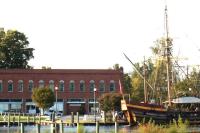 2 bed, 1 bath riverfront loft - Ferienwohnung Salisbury