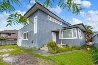Amazing Home By Beach - Fully Aircon-ed - Wifi - B&B