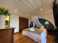 King Suite with Sea View
