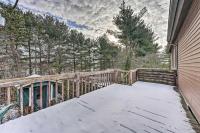 Primitive Goshen Pine Lodge with Fireplace! - Bed and Breakfast Goshen