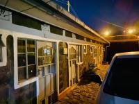 Perfect Travel-Stop Room 3Km From Nanyuki Town - Charell View - B&B Nanyuki